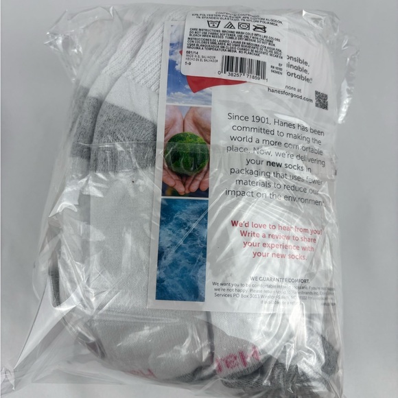 New Hanes Women’s  Athletic Socks in White and Gray 12 pairs - Picture 6 of 7